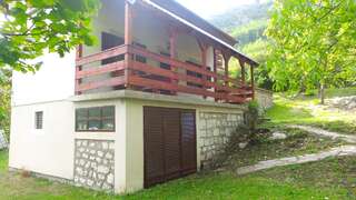 Дома для отпуска LOVCEN4ME Цетине Дом с 2 спальнями-6