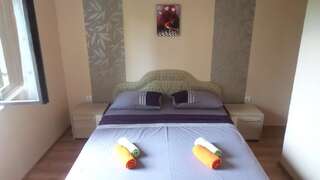 Дома для отпуска LOVCEN4ME Цетине Дом с 2 спальнями-72